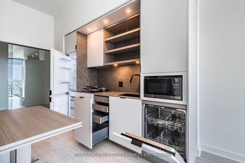 Photo 18 at 3904 - 55 Charles Street E, Yonge Corridor, Toronto