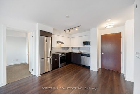 Photo 6 at 423 - 120 Varna Drive, Lawrence, Toronto