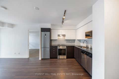Photo 8 at 423 - 120 Varna Drive, Lawrence, Toronto