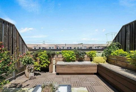 Photo 32 at 6 - 21 Foundry Avenue, Junction, Toronto