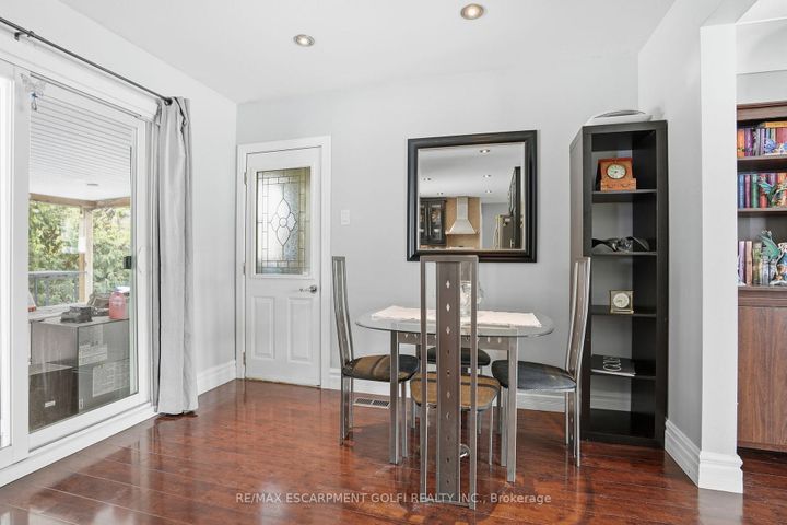 Photo 8 at 7 Piott Court, Stoney Creek, Hamilton