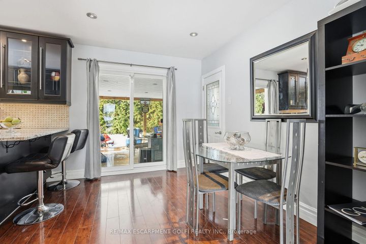 Photo 9 at 7 Piott Court, Stoney Creek, Hamilton