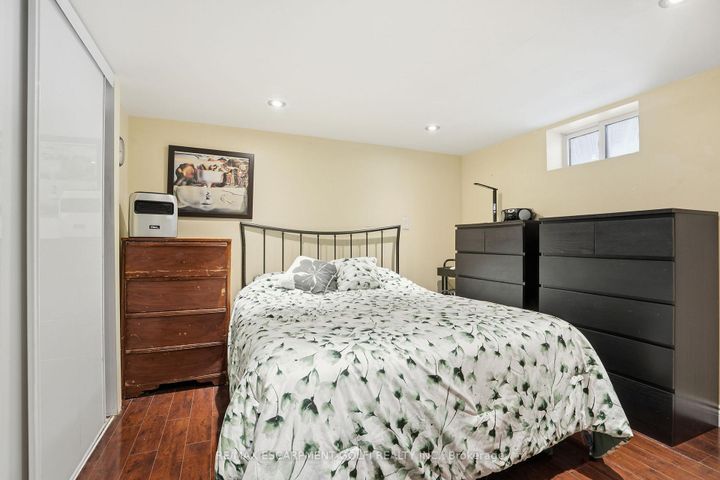 Photo 21 at 7 Piott Court, Stoney Creek, Hamilton