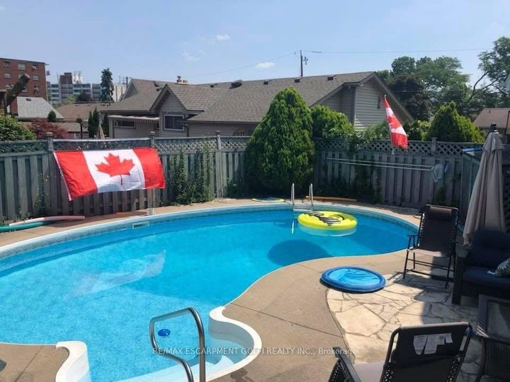 Photo 28 at 7 Piott Court, Stoney Creek, Hamilton