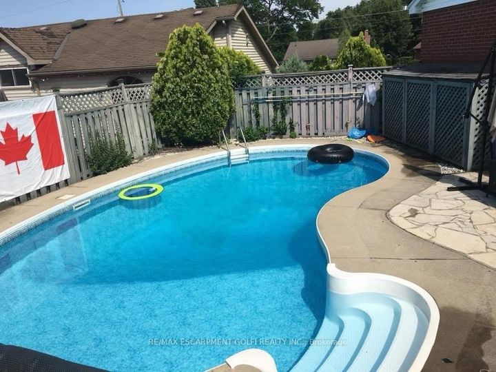 Photo 29 at 7 Piott Court, Stoney Creek, Hamilton