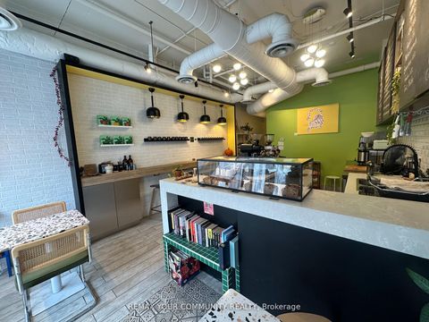 Photo 6 at 101 - 799 College Street, Bellwoods, Toronto