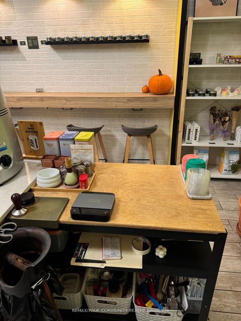 Photo 17 at 101 - 799 College Street, Bellwoods, Toronto