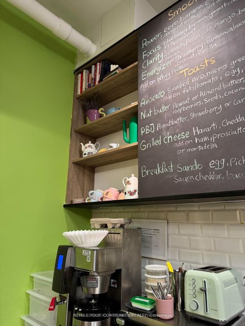 Photo 18 at 101 - 799 College Street, Bellwoods, Toronto