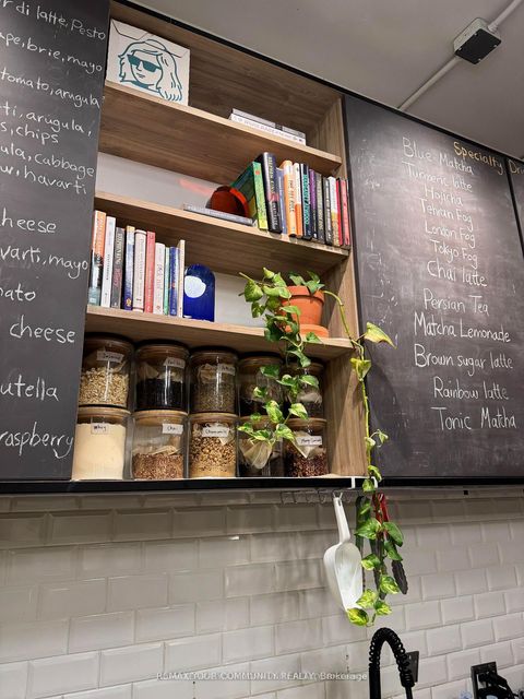 Photo 24 at 101 - 799 College Street, Bellwoods, Toronto