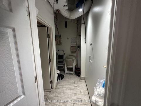 Photo 31 at 101 - 799 College Street, Bellwoods, Toronto