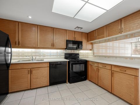 Photo 12 at 212 - 5444 Yonge Street, Willowdale West, Toronto