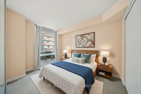 Photo 10 at 805 - 25 Telegram Mews, Waterfront Communities C1, Toronto