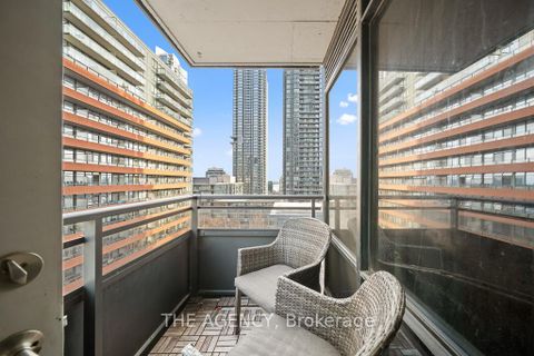 Photo 12 at 805 - 25 Telegram Mews, Waterfront Communities C1, Toronto