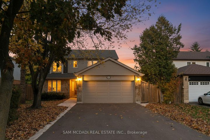 Photo 43 at 44 Madrid Crescent, Central Park, Brampton