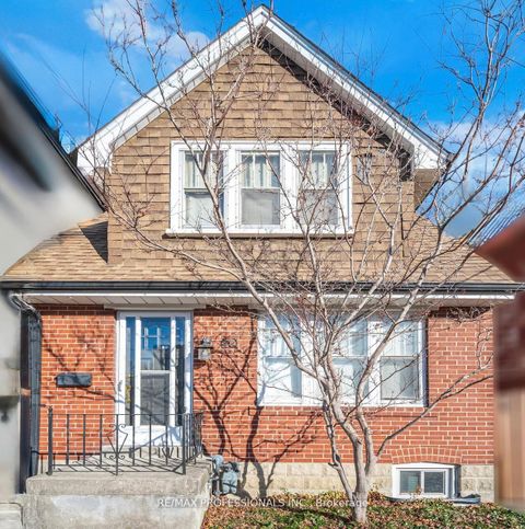 Photo 18 at 40 Warren Crescent, Lambton Baby Point, Toronto