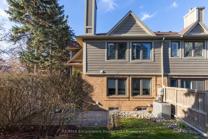 Photo 7 at 67 - 2199 Burnhamthorpe Road W, Erin Mills, Mississauga