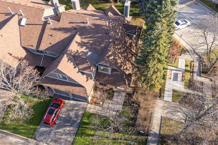 Photo 10 at 67 - 2199 Burnhamthorpe Road W, Erin Mills, Mississauga