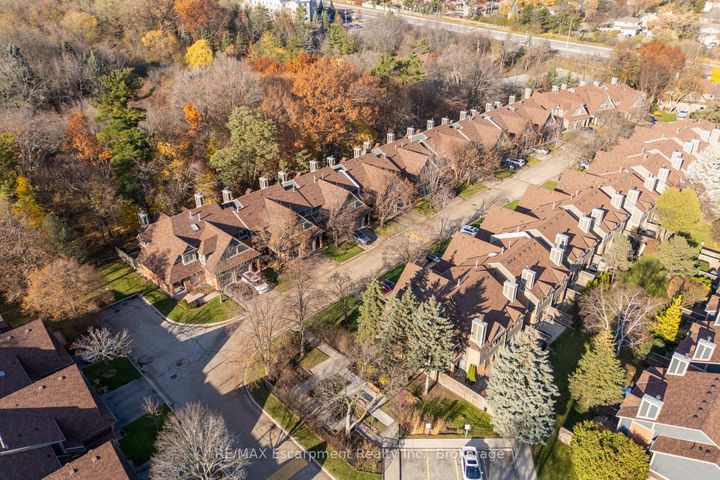 Photo 12 at 67 - 2199 Burnhamthorpe Road W, Erin Mills, Mississauga