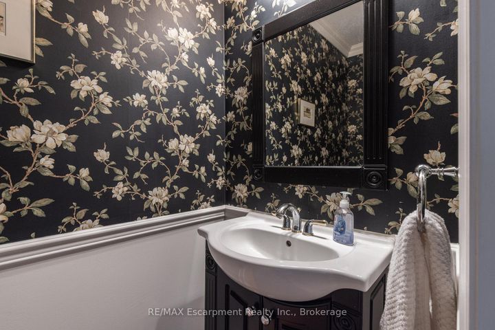 Photo 26 at 67 - 2199 Burnhamthorpe Road W, Erin Mills, Mississauga