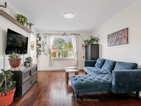 Photo 6 at 131 Meighen Avenue, Parkview, Toronto
