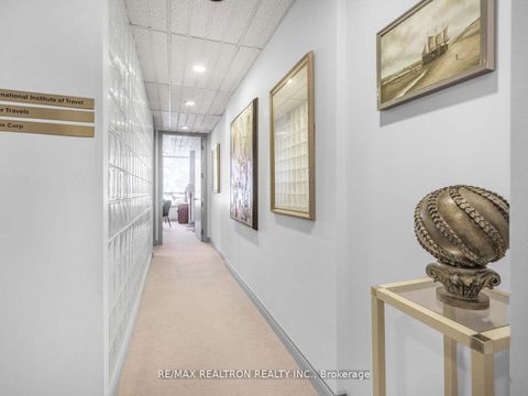 Photo 7 at 404 - 120 Carlton Street, South St. James Town, Toronto