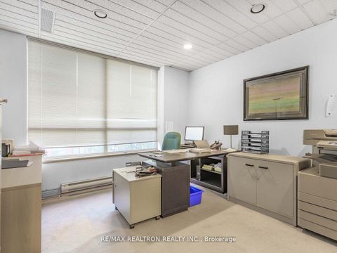 Photo 11 at 404 - 120 Carlton Street, South St. James Town, Toronto