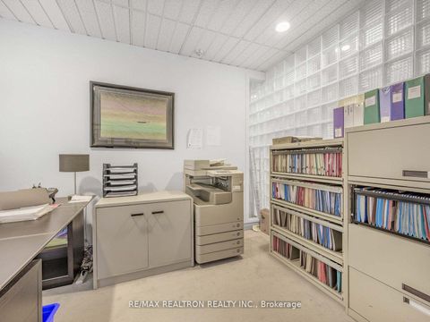 Photo 12 at 404 - 120 Carlton Street, South St. James Town, Toronto