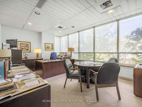 Photo 14 at 404 - 120 Carlton Street, South St. James Town, Toronto