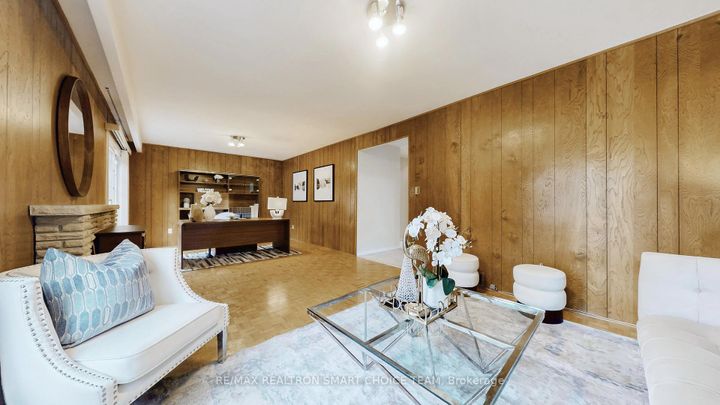 Photo 26 at 18 Brenham Crescent, Newtonbrook East, Toronto