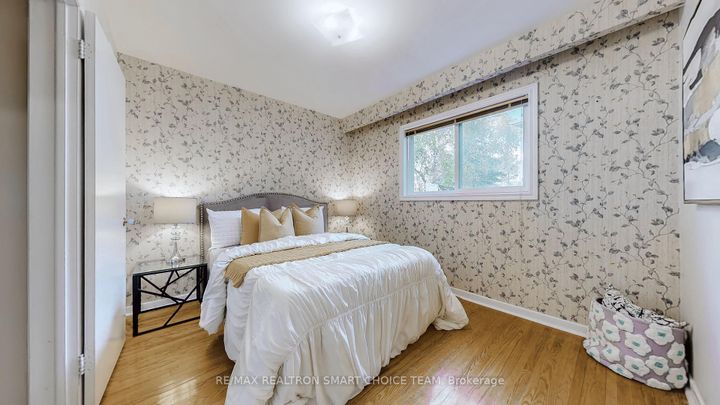 Photo 30 at 18 Brenham Crescent, Newtonbrook East, Toronto