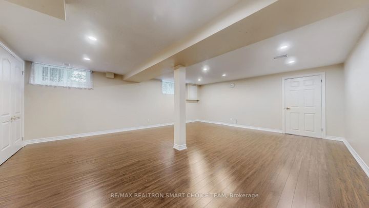 Photo 33 at 18 Brenham Crescent, Newtonbrook East, Toronto