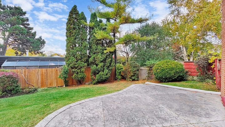 Photo 38 at 18 Brenham Crescent, Newtonbrook East, Toronto