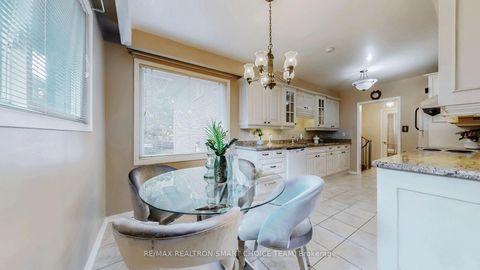 Photo 15 at 18 Brenham Crescent, Newtonbrook East, Toronto