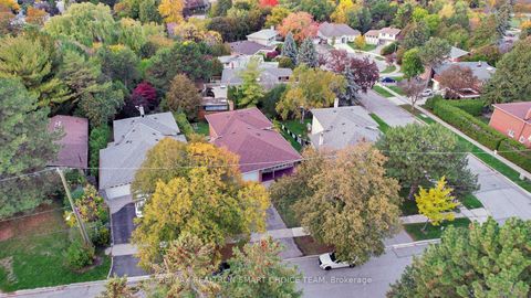 Photo 40 at 18 Brenham Crescent, Newtonbrook East, Toronto