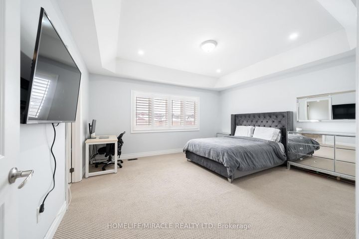 Photo 9 at 11 Noranda Crescent, Bram West, Brampton