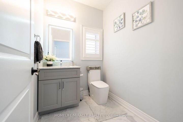 Photo 10 at 11 Noranda Crescent, Bram West, Brampton