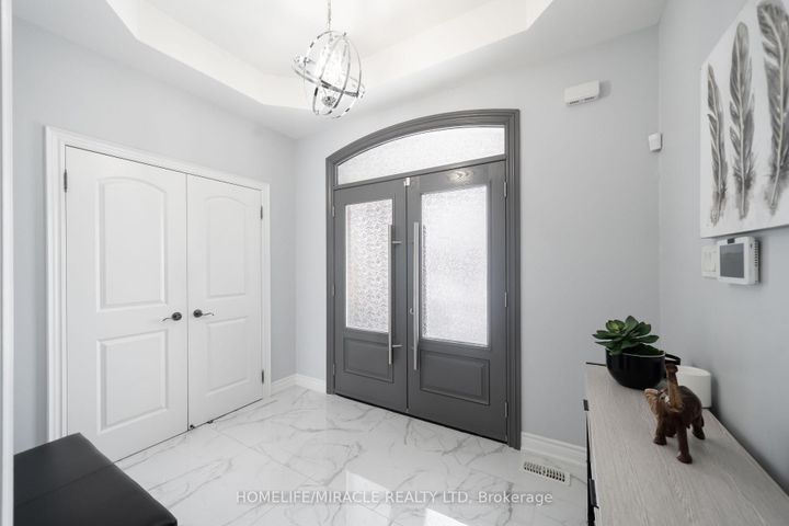 Photo 11 at 11 Noranda Crescent, Bram West, Brampton