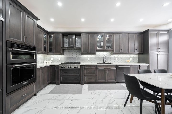 Photo 13 at 11 Noranda Crescent, Bram West, Brampton