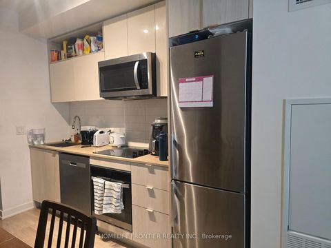 Photo 4 at 1625 - 70 Princess Street, Moss Park, Toronto