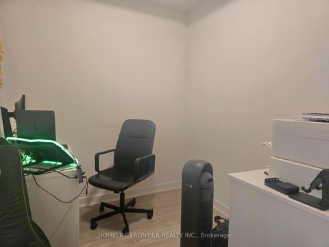 Photo 8 at 1625 - 70 Princess Street, Moss Park, Toronto