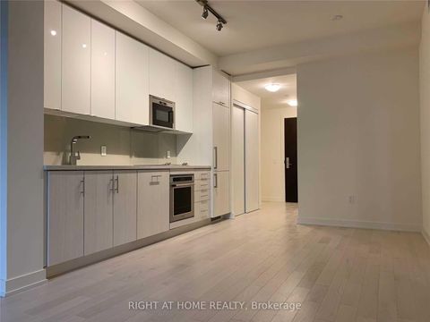 Photo 2 at 1501 - 330 Richmond Street W, Waterfront Communities C1, Toronto