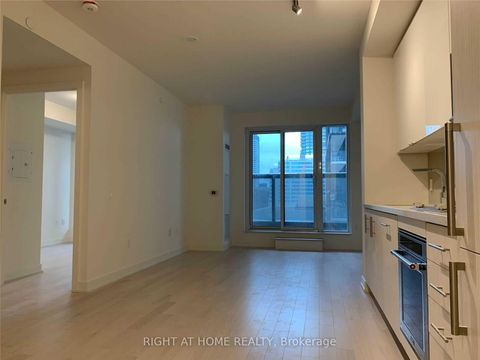 Photo 3 at 1501 - 330 Richmond Street W, Waterfront Communities C1, Toronto