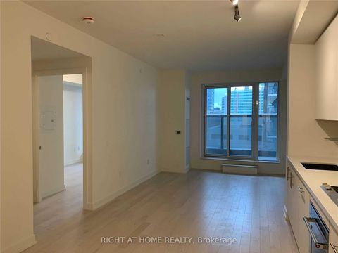 Photo 7 at 1501 - 330 Richmond Street W, Waterfront Communities C1, Toronto