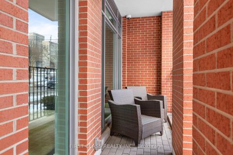 Photo 21 at TH1 - 220 George Street, Moss Park, Toronto