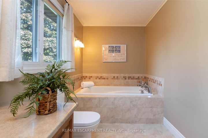 Photo 27 at 1416 Progreston Road, Carlisle, Hamilton