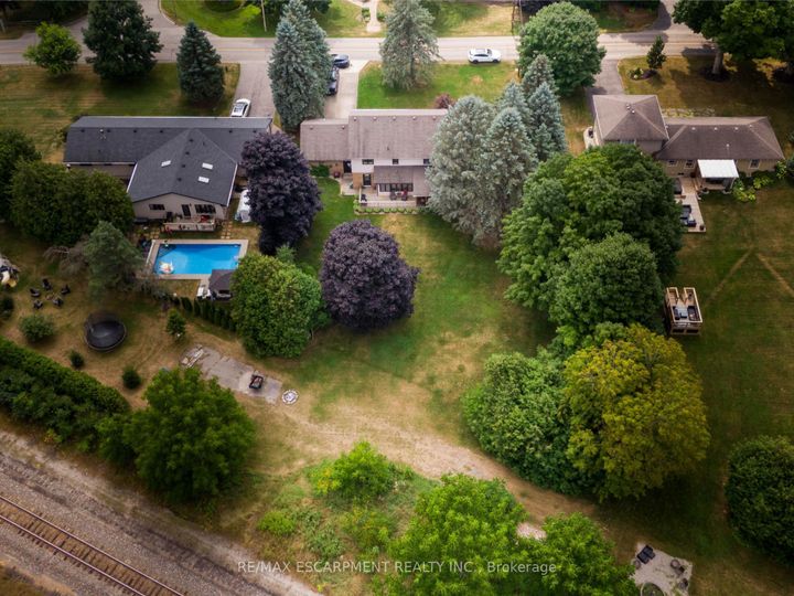 Photo 42 at 1416 Progreston Road, Carlisle, Hamilton