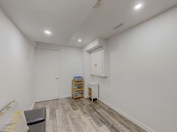 Photo 33 at 5139 Porter Street N, Uptown, Burlington