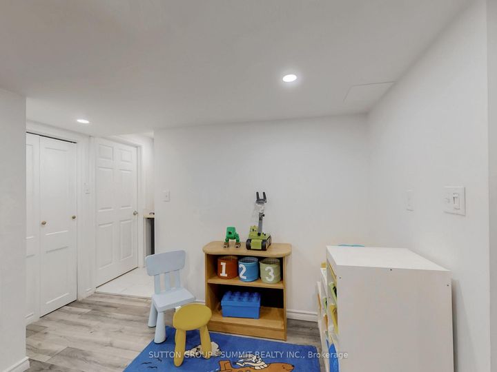 Photo 34 at 5139 Porter Street N, Uptown, Burlington