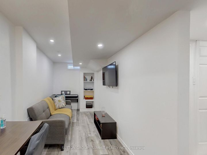 Photo 36 at 5139 Porter Street N, Uptown, Burlington