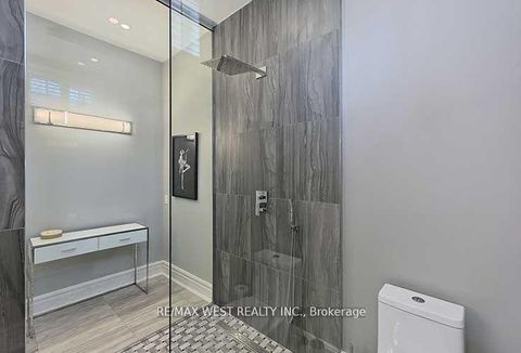 Photo 27 at 5 Humberview Drive, Islington Woods, Vaughan